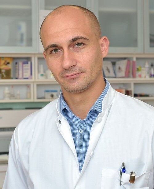 Докторе Хирург Йован Stevovic
